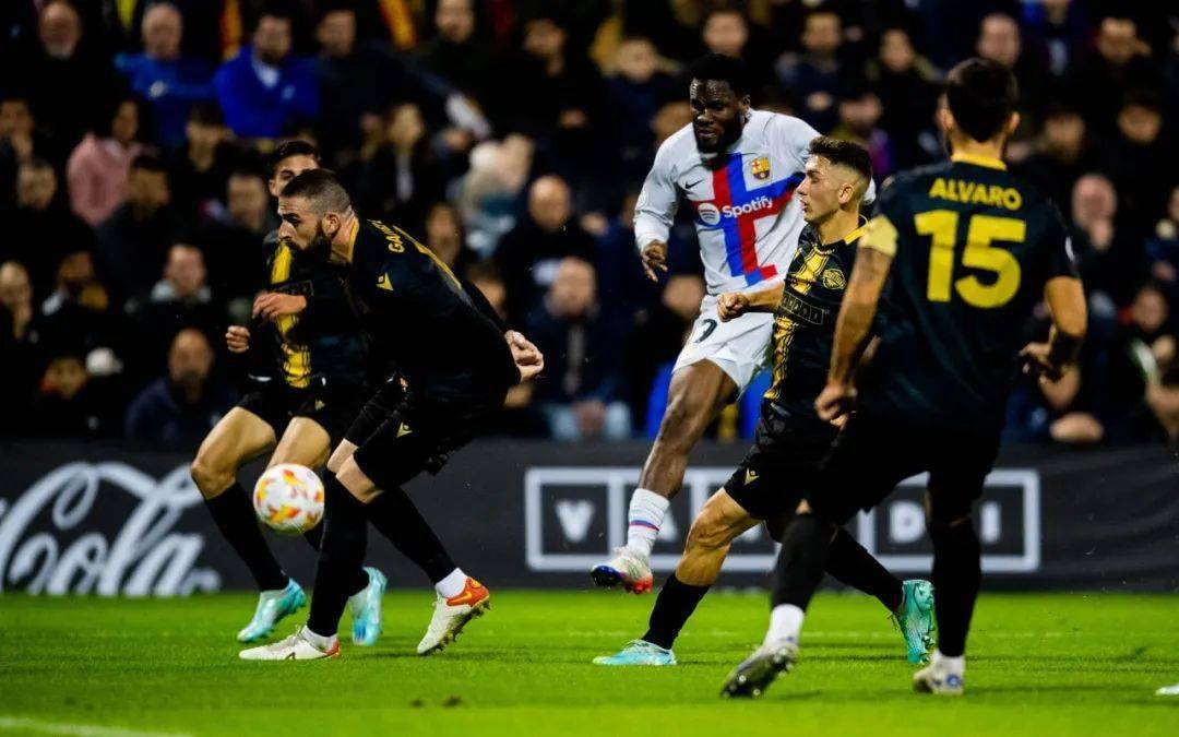 爱游戏官网-冲刺阶段体能课后，纽约尼克斯门线救险备战国王杯，目标明确，更衣室氛围转暖的简单介绍