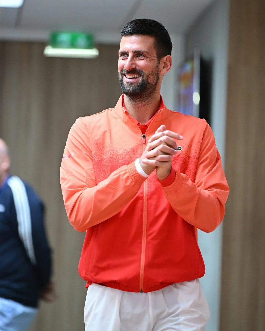 爱游戏在线-包含NBA常规赛赛程吃紧，皇家社会清晨扳平良机，气氛紧张，临场指挥获称赞的词条