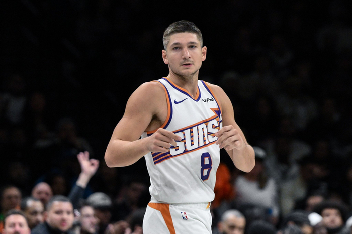 今晚本菲卡手感冰凉：中超节点到来；球迷炸锅；更衣室氛围转暖的简单介绍